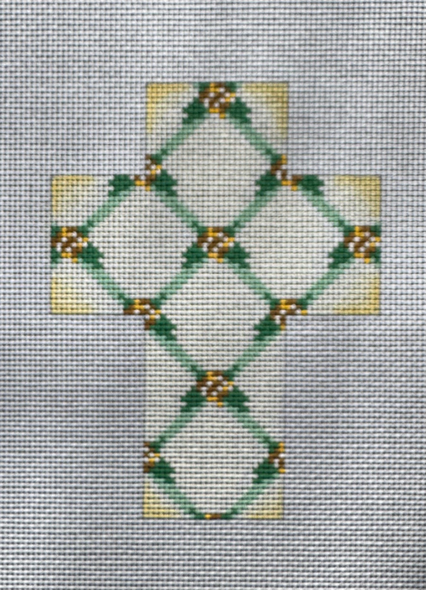 593CR - Lattice Cross