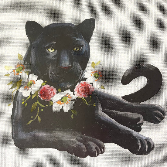 AN521 - Panther w/ Floral Collar