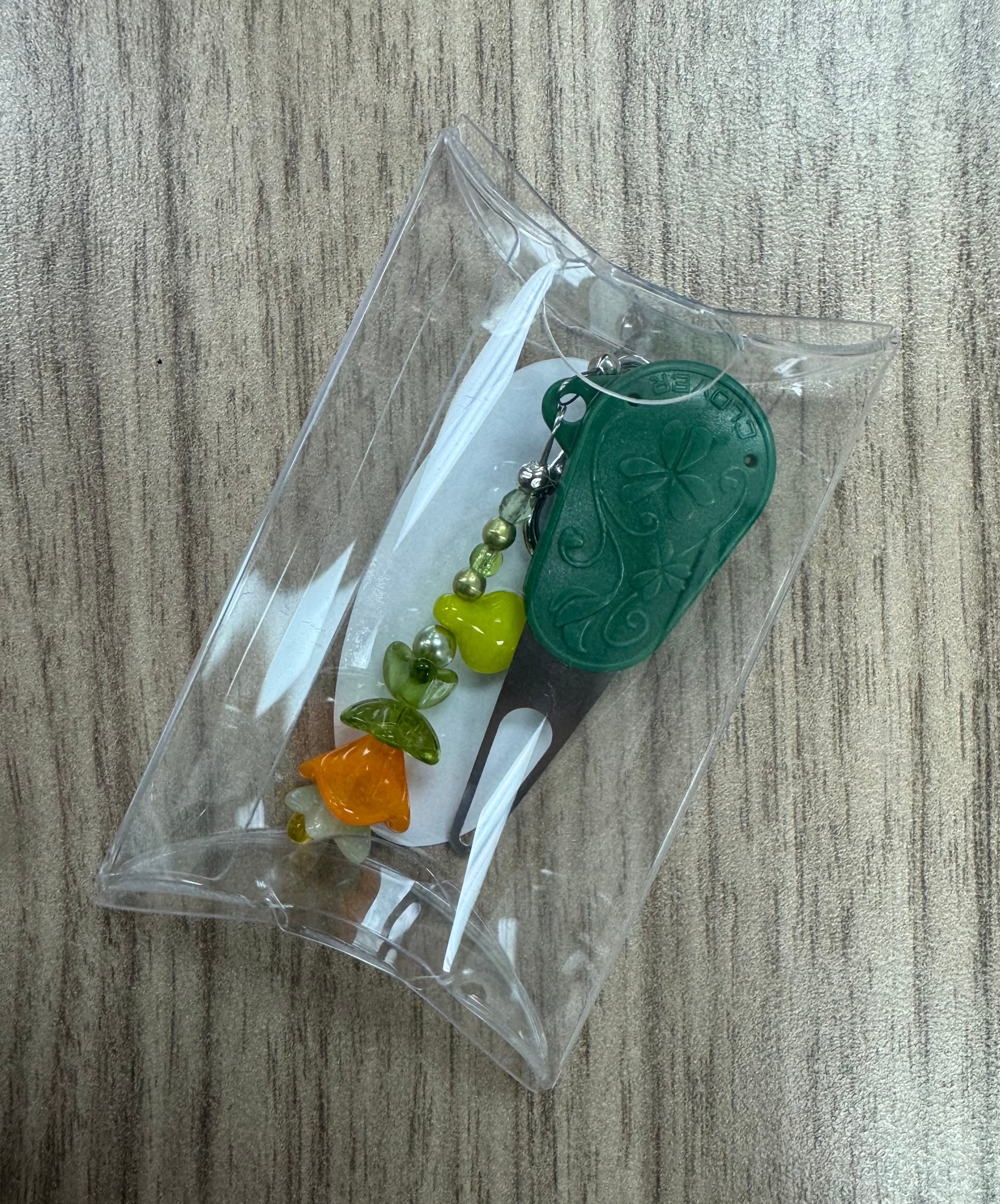 Clover Threader with attachment