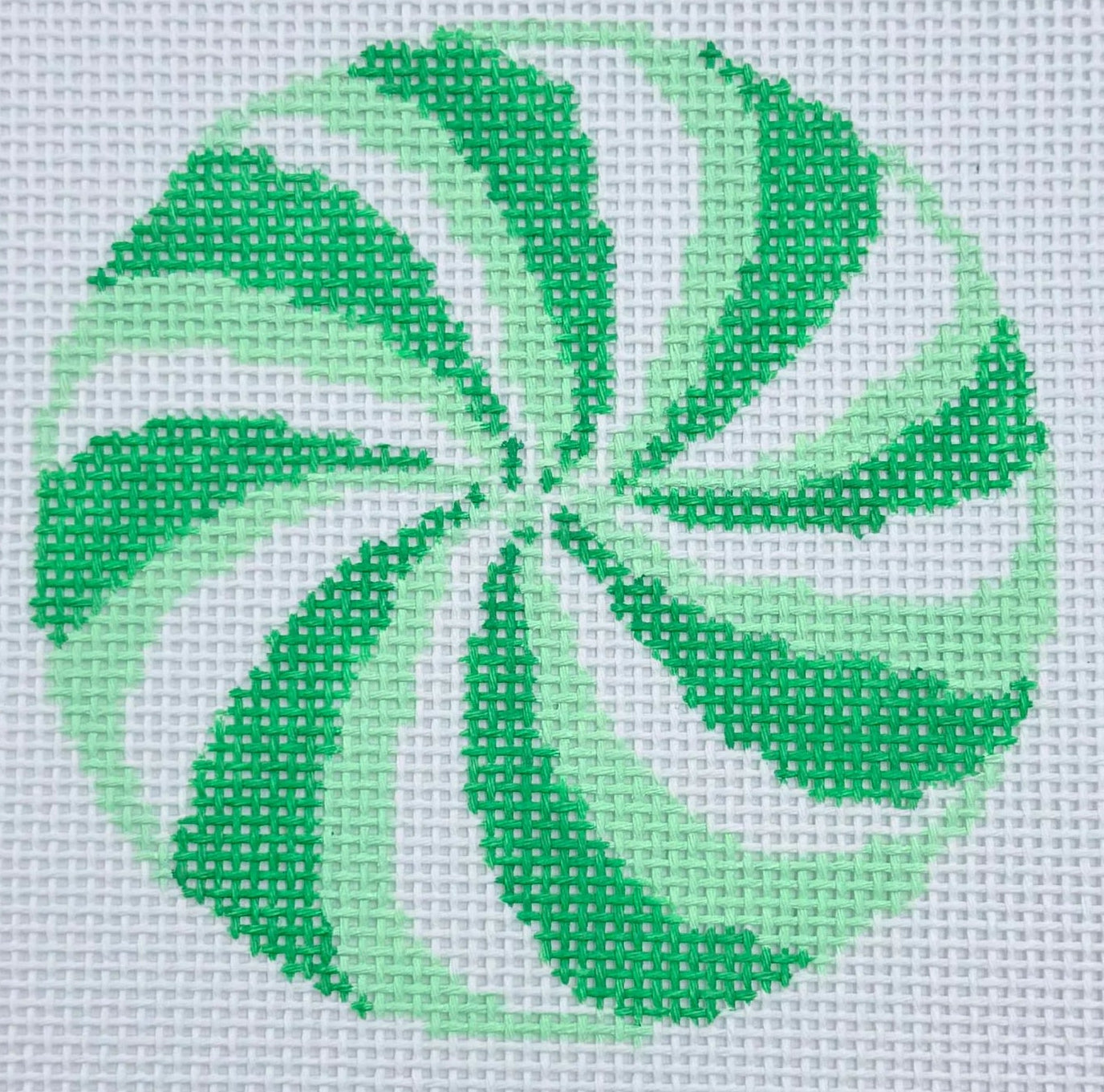 KCD1982 - Green Peppermint Round