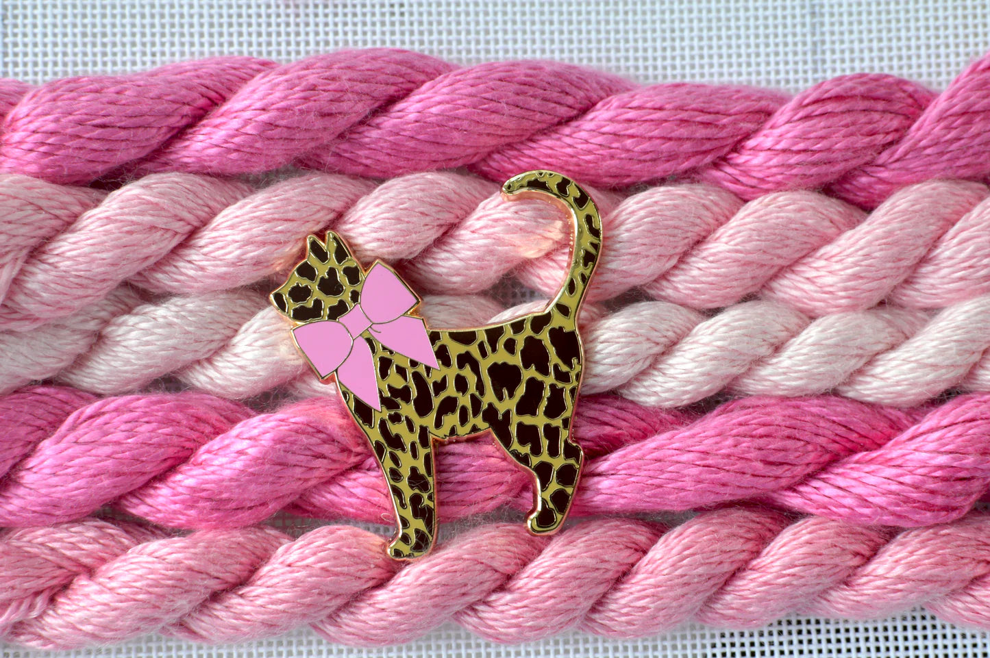 Leopard Kitty Needle Minder