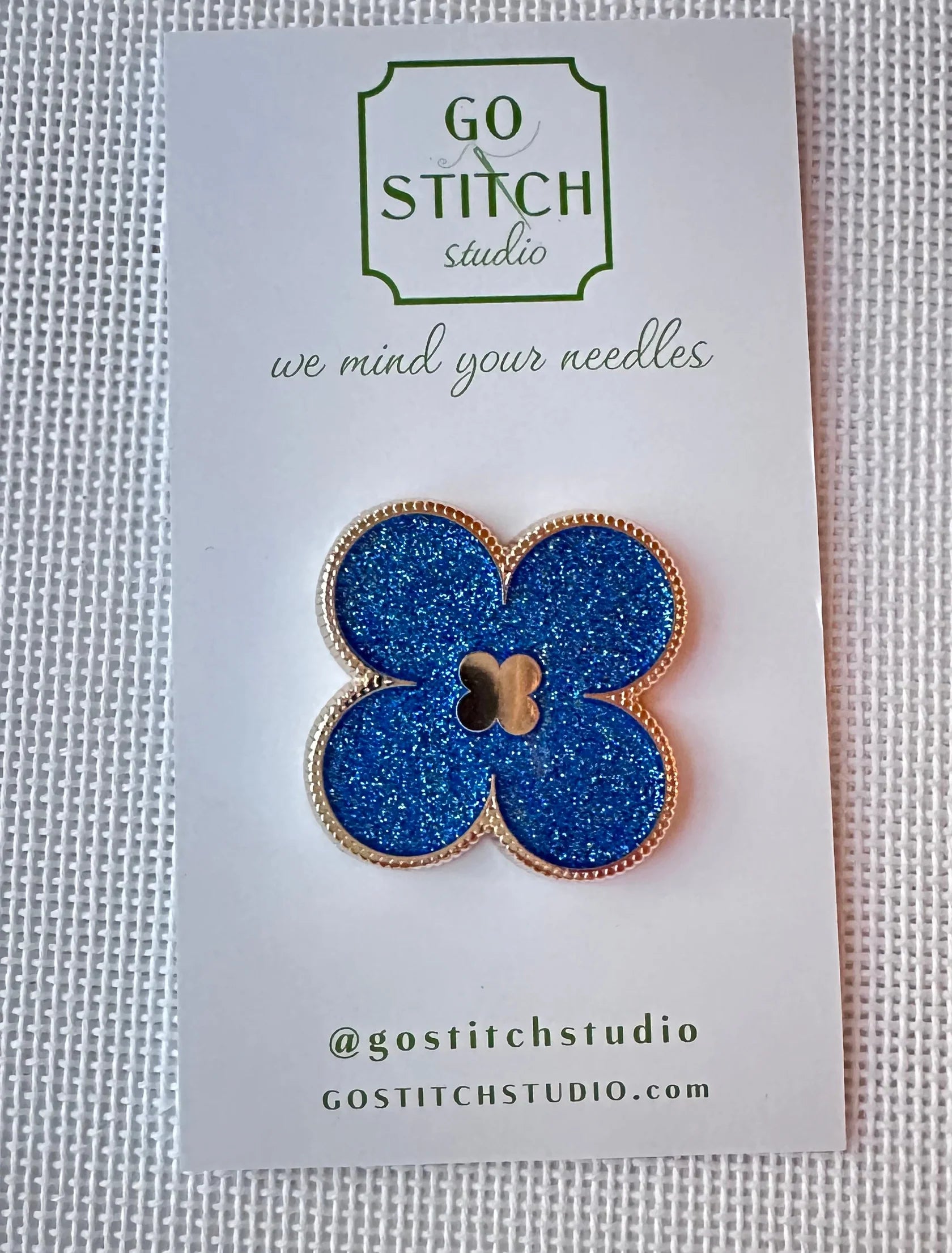 Lapis Lazuli Glitter Clover Needle Minder