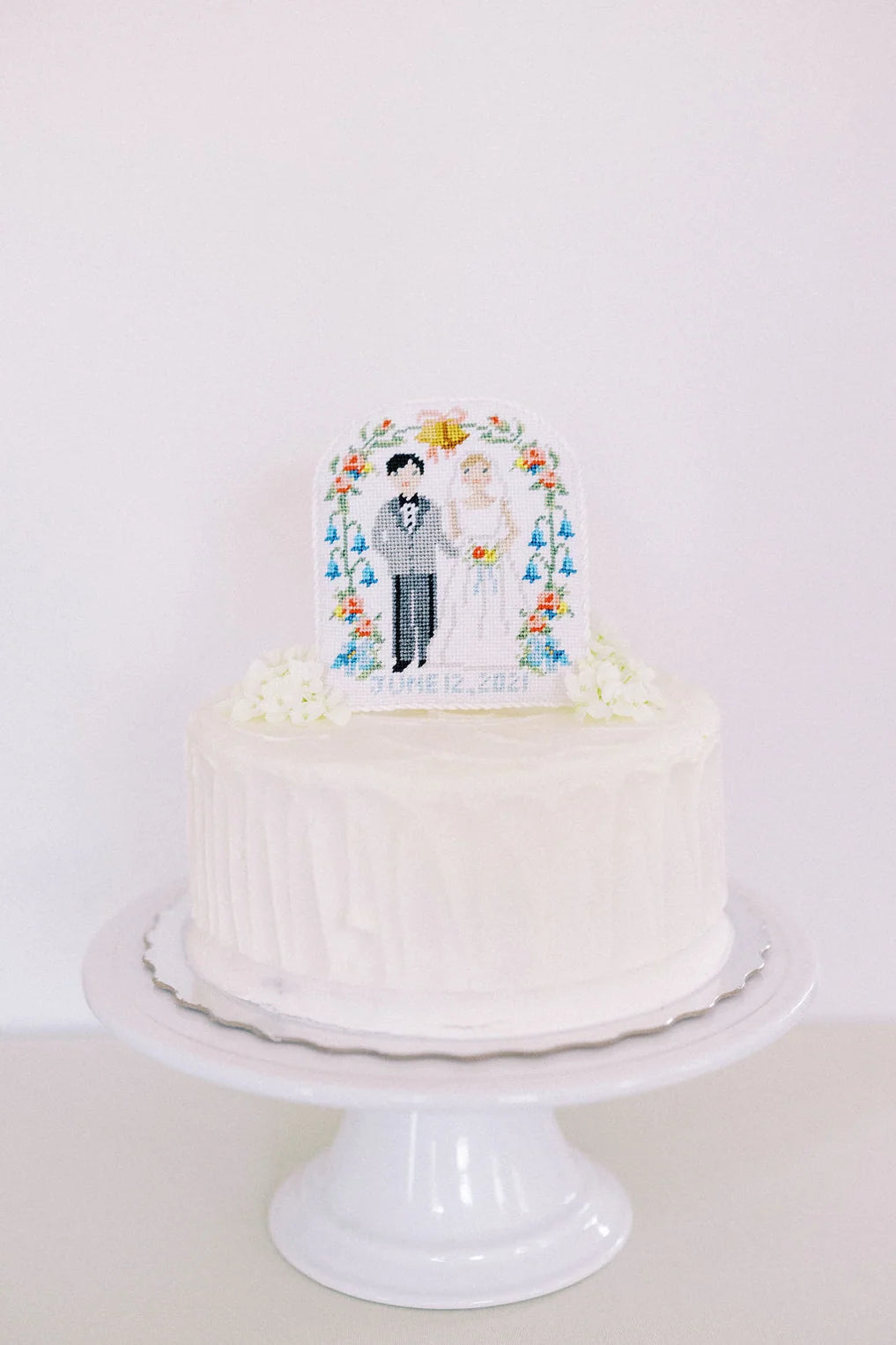 LP74 - Vintage Cake Topper