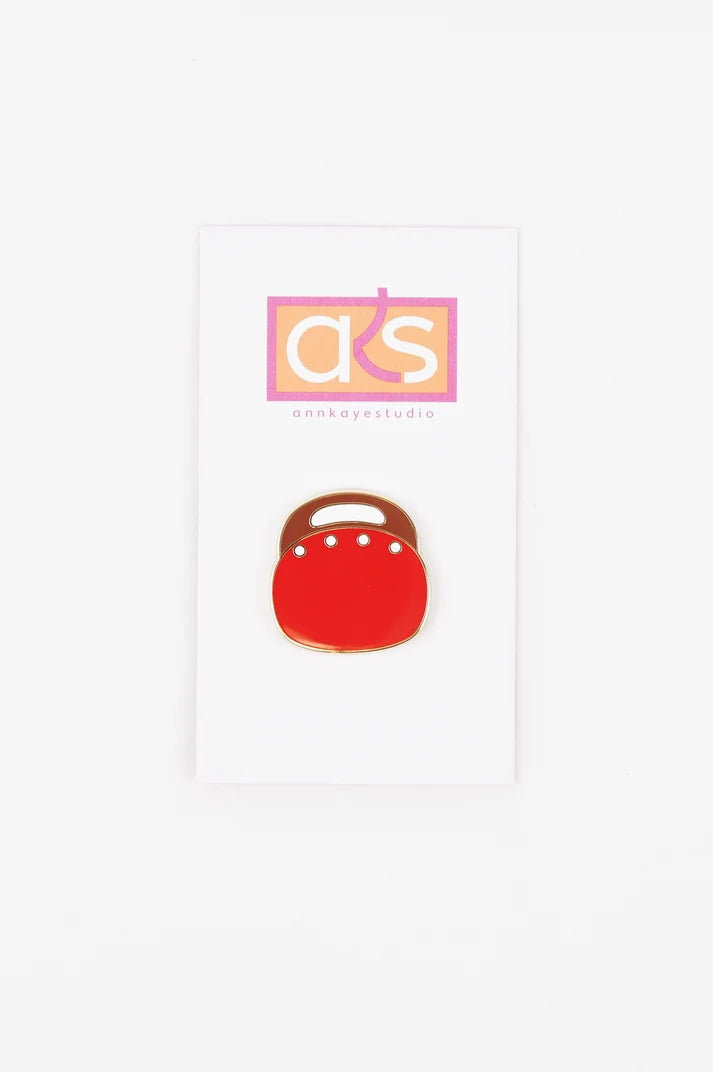 NM14 - Solid Red Bermuda Bag Needle Minder