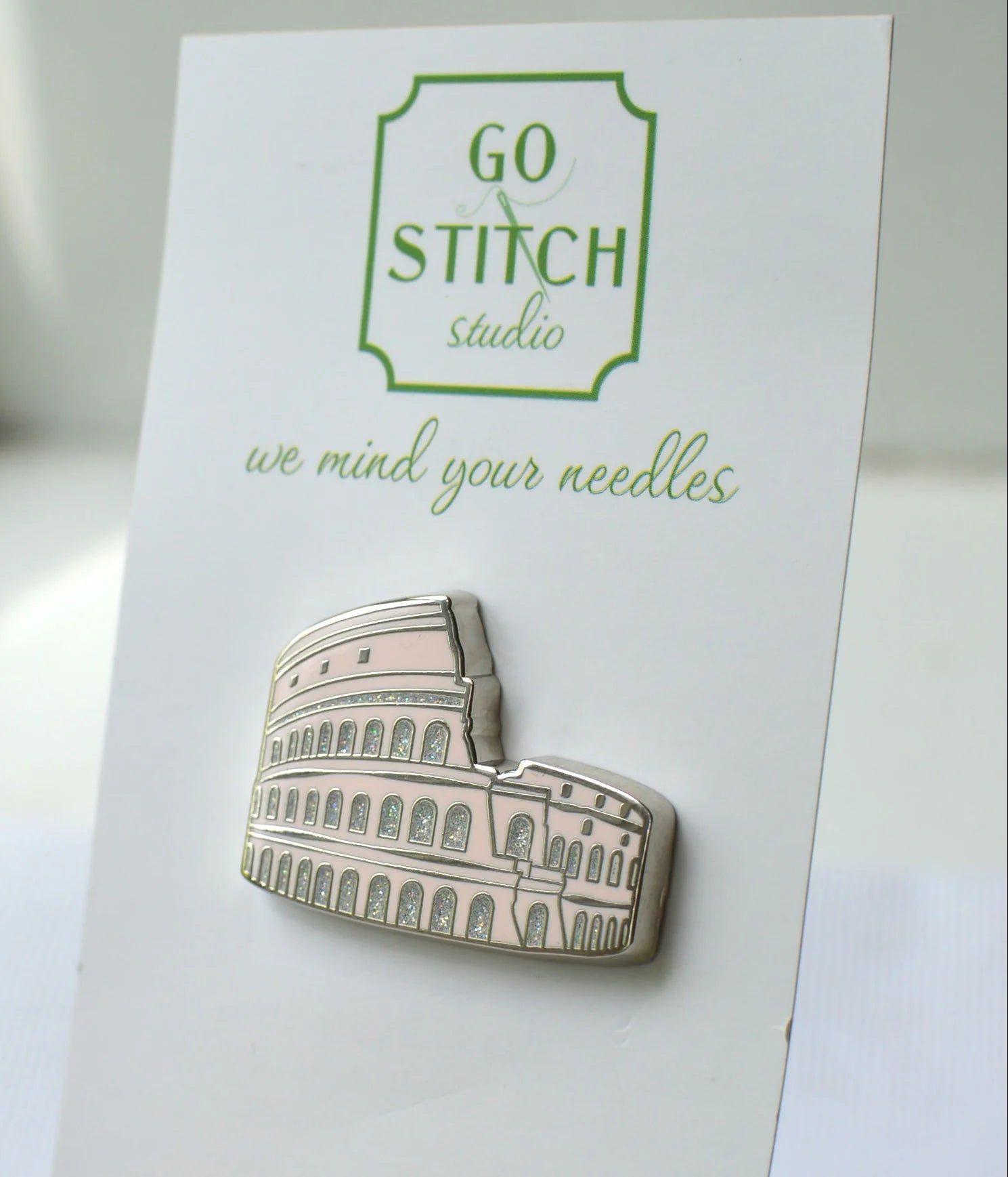 Roman Colosseum with Glitter Needle Minder