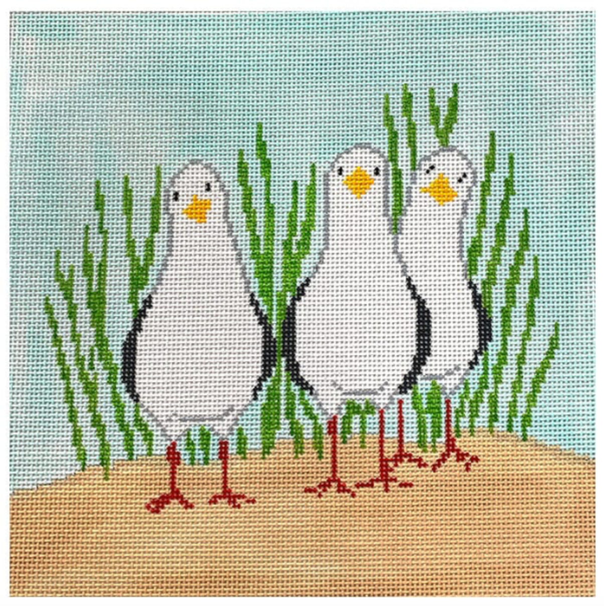 KK-P196 13 mesh- 3 Standing Seagulls