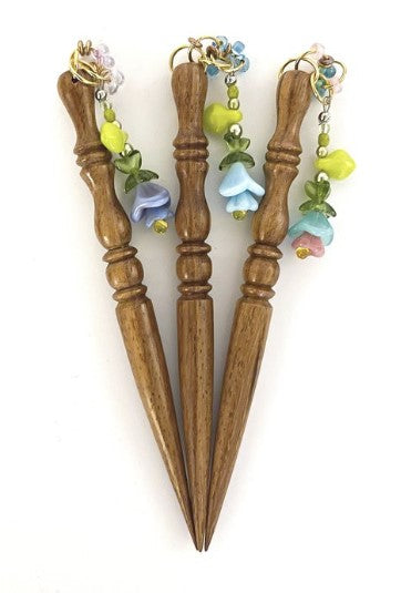 Merry L Beaded Wooden Laying Tool