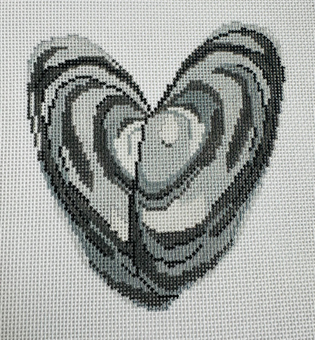 TSS-09 - Clam Shell Heart