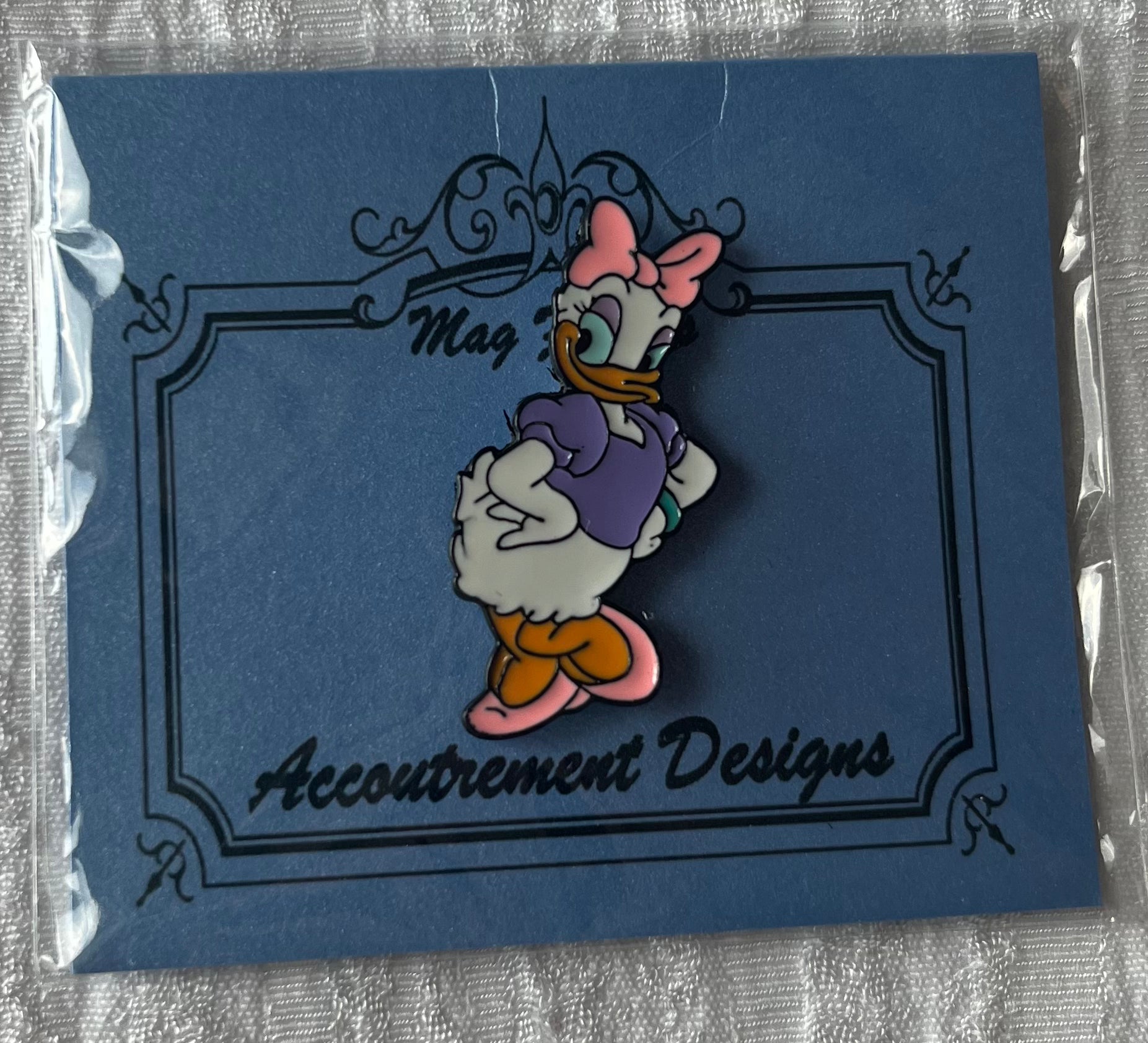 Daisy Duck Needle Minder