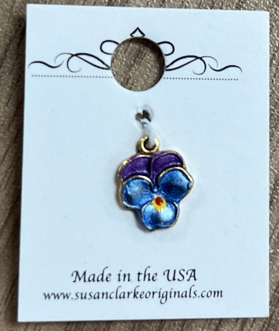 968 - Small Pansy Charm