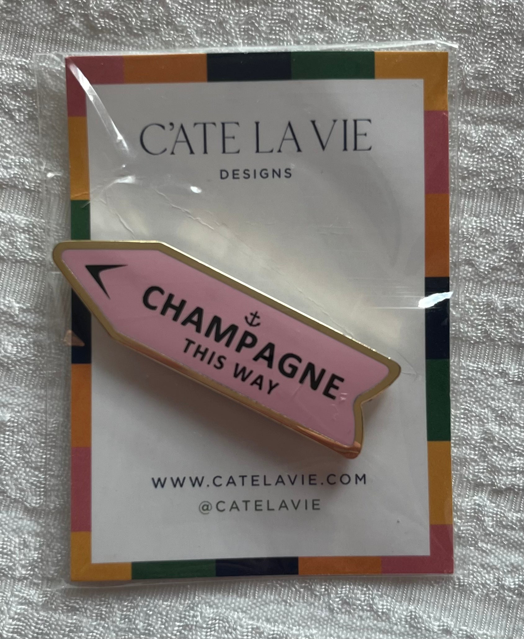 Champagne This Way Needle Minder - Pink