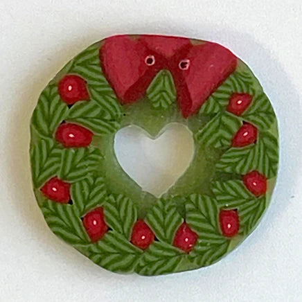 Tiny Wreath Button