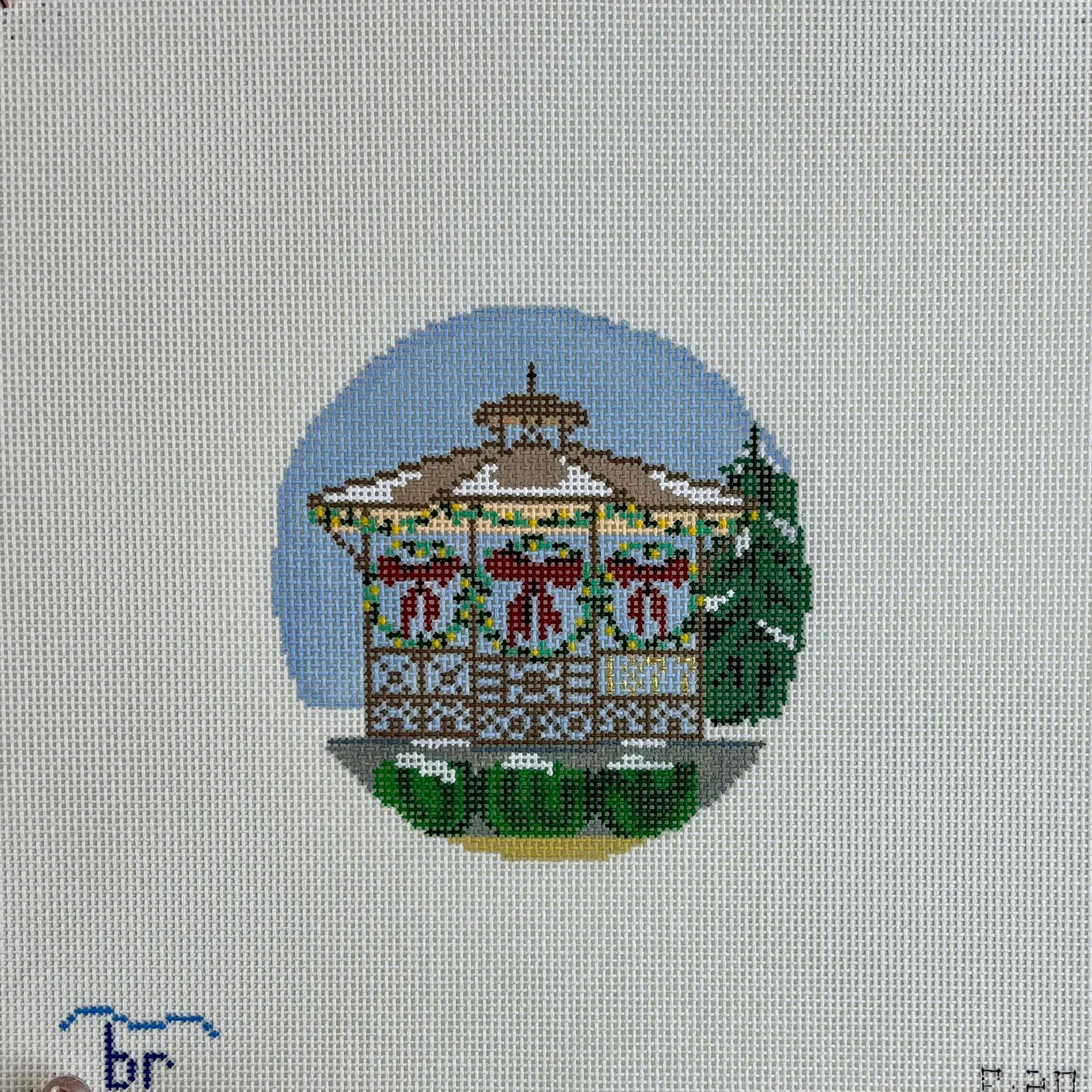 R20 - Small Town Gazebo