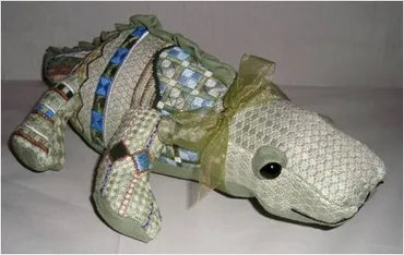 Ally Alligator with Stitch Guide